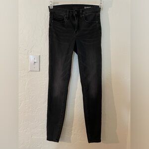 Women’s Blank NYC black- the Bond Mid-rise Skinny jeans, size 25. EUC.